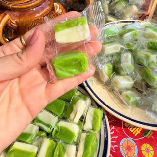 KẸO DỪA RAU MÁ ĐẶC SẢN MIỀN TÂY – HƯƠNG VỊ QUÊ HƯƠNG 500G - WINNIE HOUSE