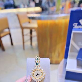 QUÀ VALENTINE ĐỒNG HỒ NỮ CHÍNH HÃNG FUNMEI F2051 ĐÍNH ĐÁ SWAROSKI FULLBOX TEM HÃNG