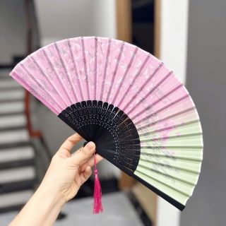 quạt xòe có tua rua lố 10 cây___19k/ cây