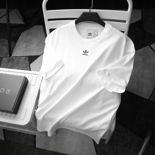 Áo thun thun nam. Thiết kế basic , hình in cao chuẩn hãng, hàng may kĩ, bo dệt đồng màu.