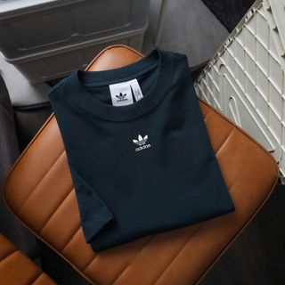 Áo thun thun nam. Thiết kế basic , hình in cao chuẩn hãng, hàng may kĩ, bo dệt đồng màu.