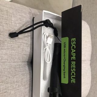 (XẢ HÀNG) Đèn Pin kiêm Sạc Dự Phòng - Siêu sáng, Thời gian sáng đến 6h (CHÍNH HÃNG VSCN EURO)