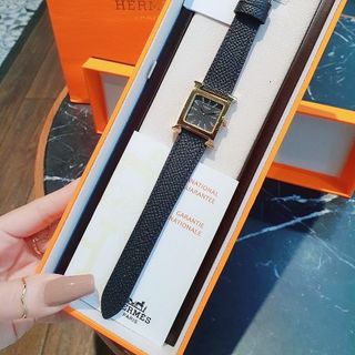ĐỒNG HỒ NỮ CAO CẤP HERME NIỀNG THÉP VÀNG DÂY DA SẦN