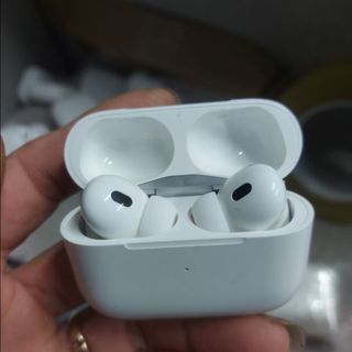 Tai nghe bluthoot pro lỗi cho thợ thay pin