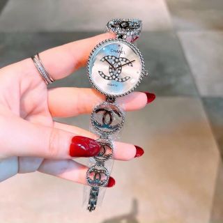 SĂN SALE ĐỒNG HỒ NỮ THỜI TRANG CHANEU MẶT CHỮ TO