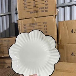 Đĩa 6 Hoa Trắng Viền Đen (THÙNG 80C)
