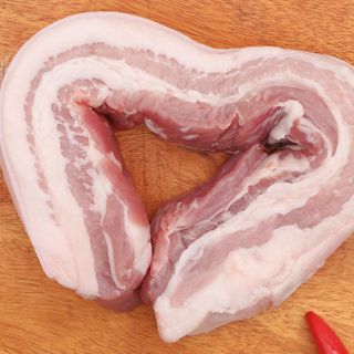 Ba rọi heo dây 1kg hút chân (giao tphcm)