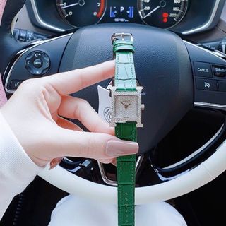 ĐỒNG HỒ NỮ CAO CẤP HERME NIỀNG BẠC MẶT FULL HỘT