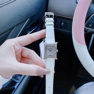 ĐỒNG HỒ NỮ CAO CẤP HERME NIỀNG BẠC MẶT FULL HỘT