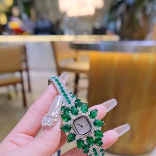 ĐỒNG HỒ NỮ CHÍNH HÃNG FUNMEI F2174 MẶT VUÔNG ĐÍNH ĐÁ NGỌC LỤC BẢO FULLBOX