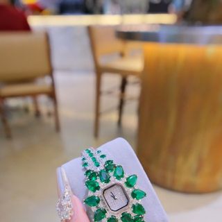 ĐỒNG HỒ NỮ CHÍNH HÃNG FUNMEI F2174 MẶT VUÔNG ĐÍNH ĐÁ NGỌC LỤC BẢO FULLBOX