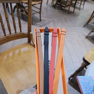 ĐỒNG HỒ NỮ CAO CẤP HERME HÊURE VIỀN HỘT TẶNG KÈM DÂY DA XỊN