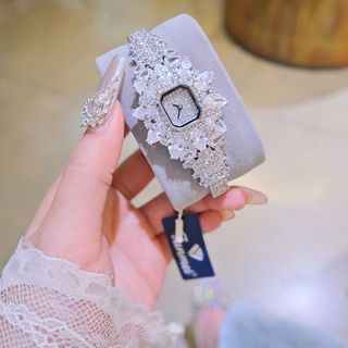 ĐỒNG HỒ NỮ CHÍNH HÃNG FUNMEI F2174 MẶT VUÔNG ĐÍNH ĐÁ XOÀN  FULLBOX