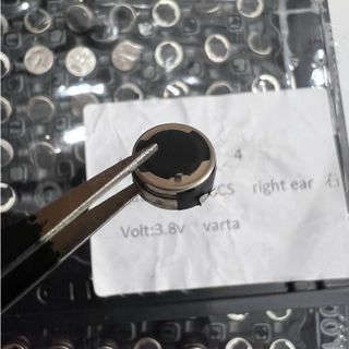 Pin Thay Tai Nghe Airpods 4 Chính Hãng Varta