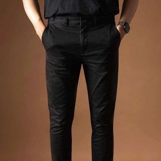 Quần dài kaki nam. Chất vải 98% cotton dày dặn đanh mịn 2% sợi Spandex co giãn thoải mái.