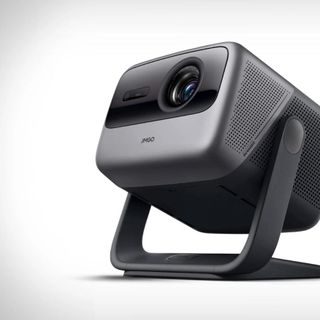 Máy chiếu JMGO N1 Ultra 4K với Laser ba màu MALC4000 ANSI Lumens & Tự động hiệu chỉnh hình ảnh Free-Project 360°, Loa Dynaudio, Kết nối với KD3 Android TV Stick