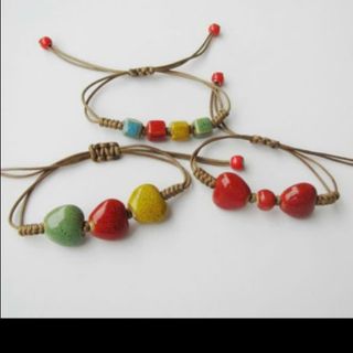 Vòng đeo tay hạt gốm đẹp nhiều mẫu mới