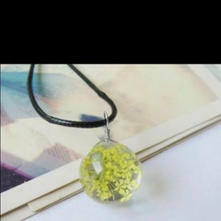 Dây chuyền da kèm mặt đá ép hoa khô đẹp nha