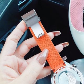 SĂN SALE CUỐI NĂM ĐỒNG HỒ NAM TRUNG CẤP ÔMAGE CƠ DÂY CAO SU MÀU CAM