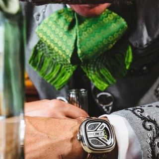 ĐỒNG HỒ NAM SIÊU CẤP SEVEN PRIDAY MÁY CƠ MẶT MŨI TÊN TẶNG DÂY FULLBOX