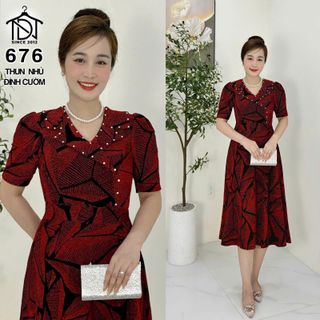 Đầm trung niên dự tiệc sang trọng vải kim tuyến nhũ kim sa đính đá tặng mẹ co giãn tốt bigsize 80kg M676