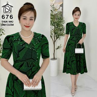 Đầm trung niên dự tiệc sang trọng vải kim tuyến nhũ kim sa đính đá tặng mẹ co giãn tốt bigsize 80kg M676