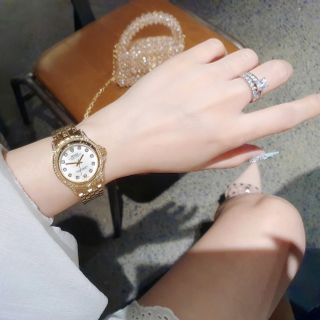 ĐỒNG HỒ NỮ THỜI TRANG RÔLET XI VÀNG SỐ HỘT