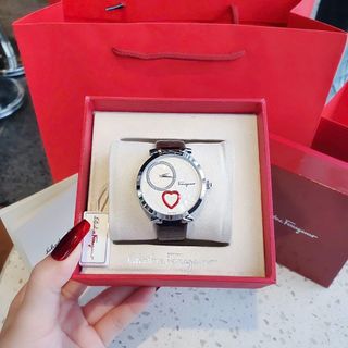 VALENTINE ĐỒNG HỒ NỮ CAO CẤP SALVATHORE COURE DÂY DA MẶT TRÁI TIM