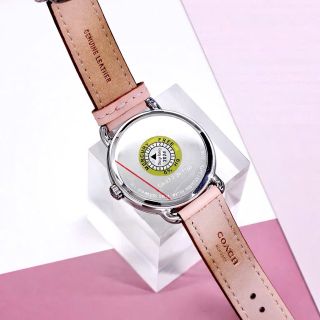 COA 𝐃𝐞𝐥𝐚𝐧𝐜e dây da hồng – Ngọt ngào, tinh tế cho quý cô thanh lịch