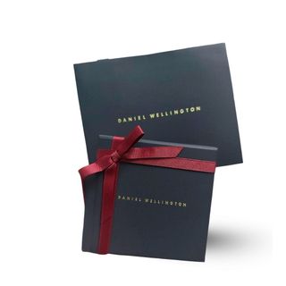 QUÀ VALENTINE CUFF CAO CẤP DANIEL W MỎNG KHẮC CHỮ HỘP NƠ