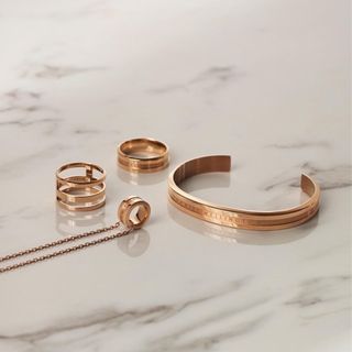 QUÀ VALENTINE NHẪN DW CAO CẤP V3 HỘP NƠ