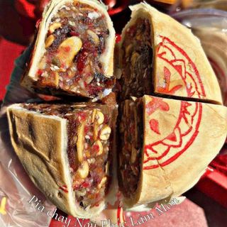 BÁNH PÍA NGŨ PHÚC LÂM MÔN
