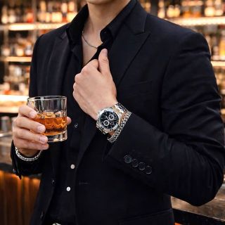 MAURI LACROI 𝐀𝐢𝐤𝐨𝐧 𝐂𝐡𝐫𝐨𝐧𝐨𝐠𝐫𝐚𝐩𝐡 𝐀𝐈𝟏𝟎𝟏𝟖-𝐒𝐒𝟎𝟎𝟐-𝟑𝟑𝟎