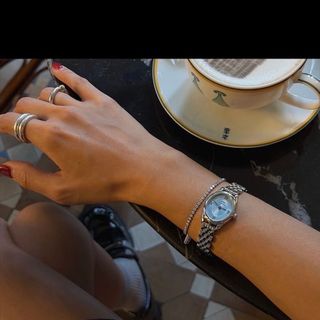 ĐỒNG HỒ NỮ CAO CẤP DANIEL W OPHELIA DÂY THÉP MẶT OVAN FULLBOX TEM