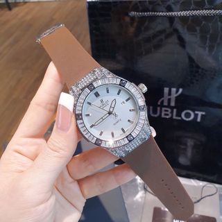 SĂN SALE CUỐI NĂM ĐỒNG HỒ NAM THỜI TRANG HULOT VIỀN HỘT