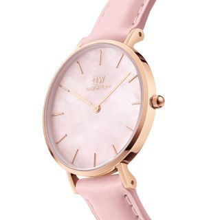 ĐỒNG HỒ NỮ CAO CẤP D WELLINGTON PETITE CHERRY  DÂY DA MẶT TRÒN HỒNG HỘP NƠ TEM