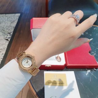 SĂN SALE CUỐI NĂM ĐỒNG HỒ NỮ THỜI TRANG CHANEU VÀNG MẶT VIỀN ĐÁ RƠI