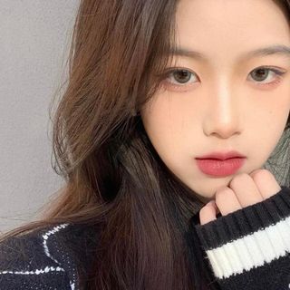 SALE SET QUÀ VALENTINE ĐỒNG HỒ SIÊU CẤP YXL HỘP TRÁI TIM ĐỎ KÈM BỘ MỸ PHẨM