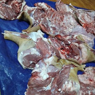 Thịt dê rút xương
