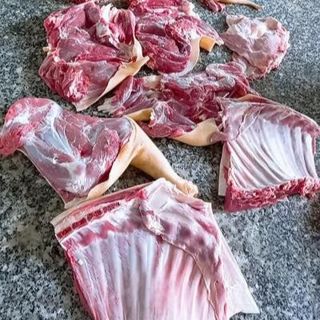 Thịt dê tươi nguyên xương