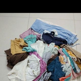 Áo thun cũ dùng làm giẻ lau giá 25k 1 kg