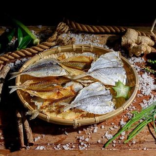 Cá bò khô lát + Cá chỉ vàng ( 500gr/2 loại) chuẩn thơm ngon chất lượng đặc sản miền núi, Chuẩn Ngọt Dày mình, không xương Food Thức Ăn
