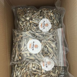 Cá cơm khô 1KG- không đầu, loại ngon, dày thịt, ít xương, chế biến được nhiều món ăn kèm với cơm Cay Food