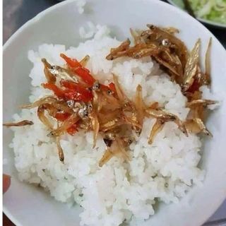 Khô cá Cơm Sông Sê San đặc sản Kon Tum