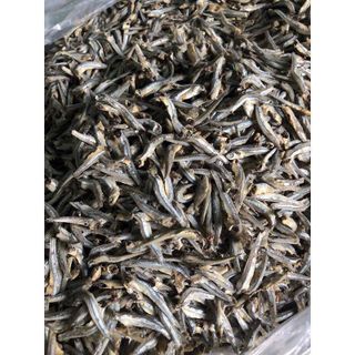 Cá cơm khô 500gr- không đầu, loại ngon, dày thịt, ít xương, chế biến được nhiều món ăn kèm với cơm Cay Food
