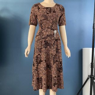 Đầm trung niên chất nhũ kim sa co giãn cực tốt cho mẹ dự tiệc sang trọng bigsize cao cấp DN02