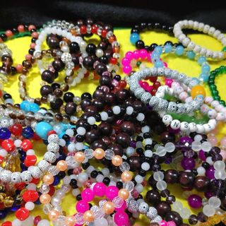 Vòng chuỗi đeo tay nhieu mẫu 6k sale ne