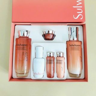 SET DƯỠNG NHÂN SÂM SULWHASOO – MẪU MỚI NHẤT 2025
CHO LÀN DA CĂNG HỒNG, SÁNG MỊN, GIẢM NHĂN, NGỪA CHẢY SỆ