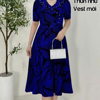 Đầm trung niên dự tiệc sang trọng vải kim tuyến nhũ kim sa đính đá tặng mẹ co giãn tốt bigsize 80kg M676