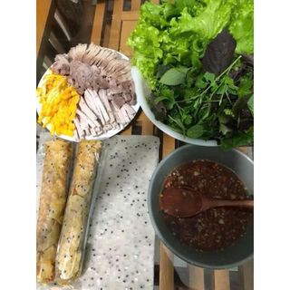 Bánh tráng nhúng mè đen đặc sản Phan Rang - Ninh Thuận